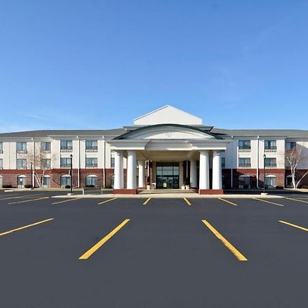 Holiday Inn Express Hotel & Suites Fort Atkinson, An Ihg Hotel Экстерьер фото