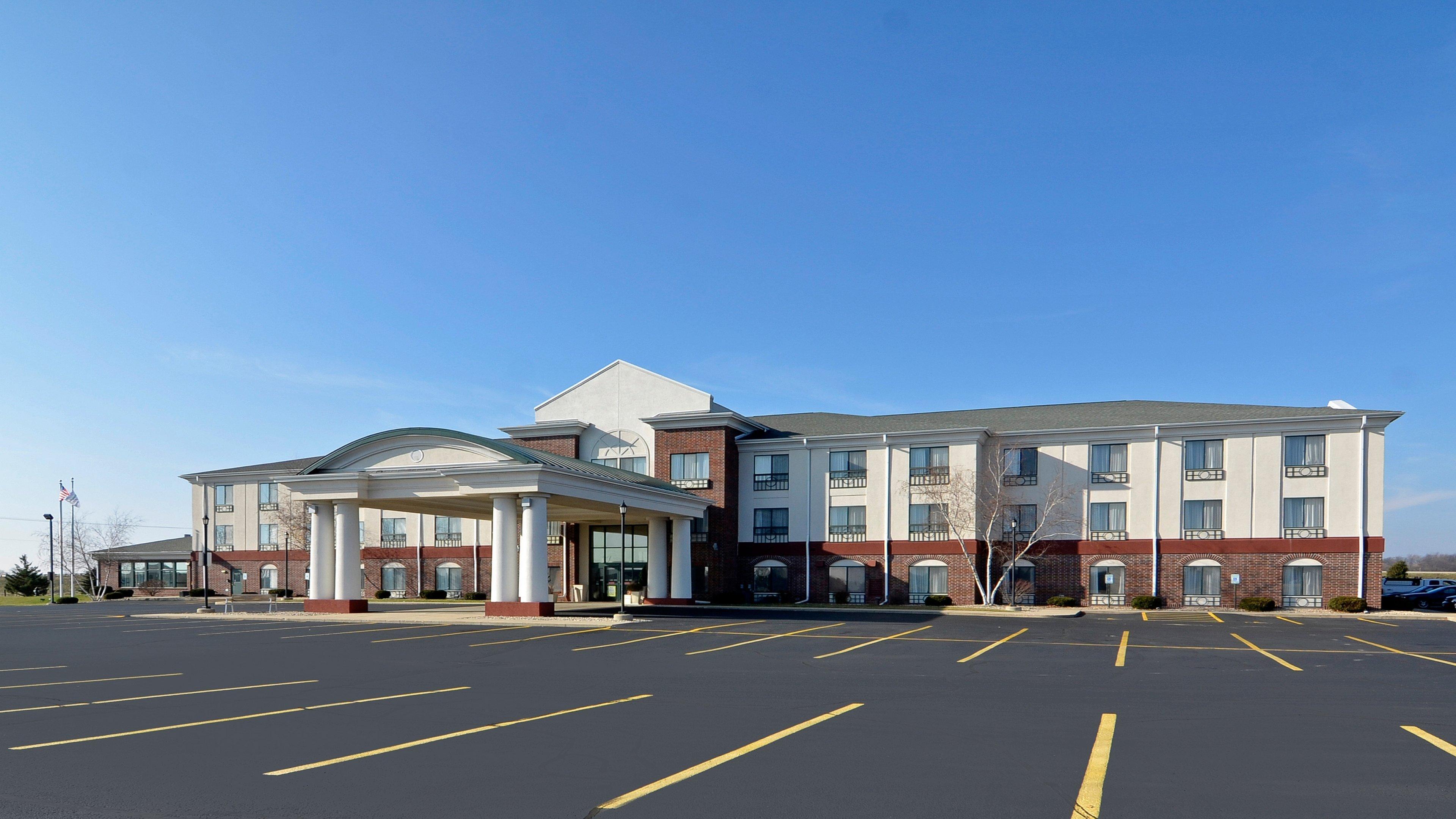 Holiday Inn Express Hotel & Suites Fort Atkinson, An Ihg Hotel Экстерьер фото